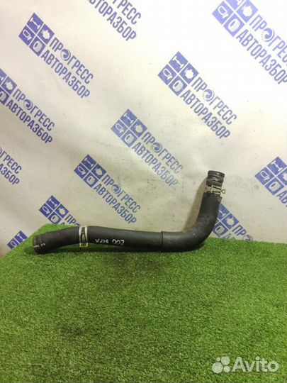 Патрубок системы охлаждения Toyota Corolla