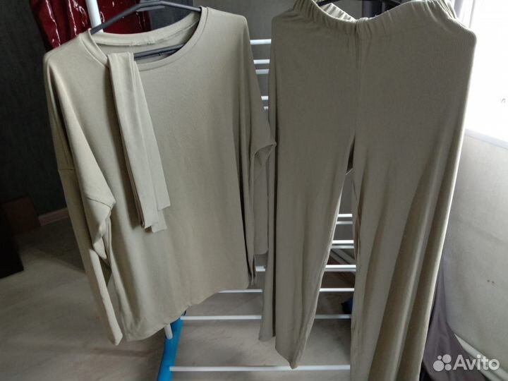 Женская теплая одежда на осень