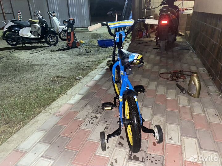 Велосипед от 3 лет с боковыми колесами