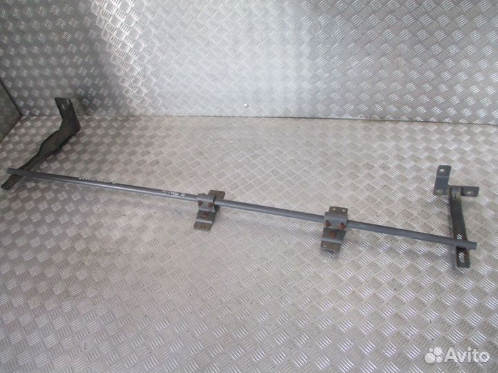 Кронштейн спойлера Iveco 504024526