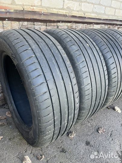 Michelin Pilot Sport 4 225/55 R17