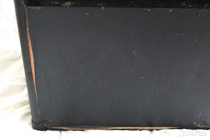 Комбоусилитель для бас-гитары Marshall MB30 30W