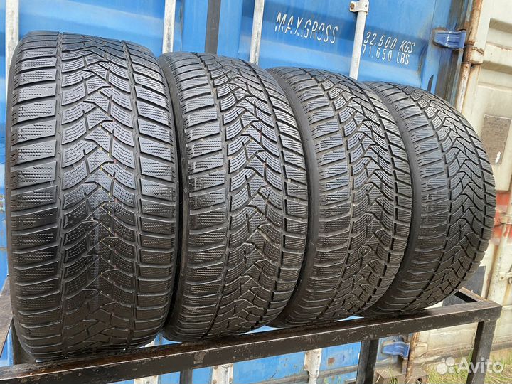 Dunlop Winter Sport 5 245/45 R18