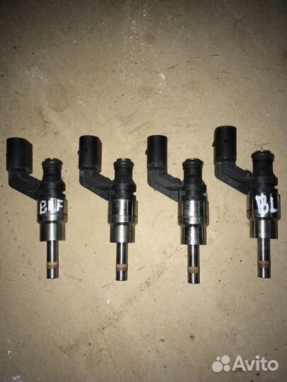 Форсунка Топливная 03C906036A 1.6fsi 0261500016