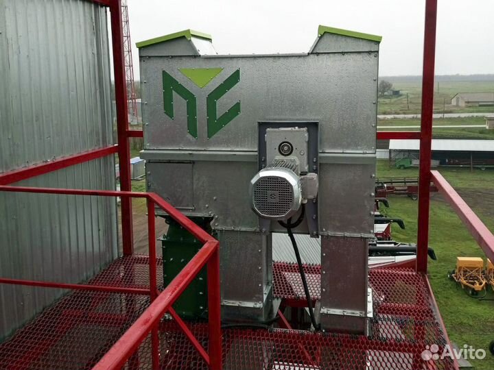 Нория ленточная ковшовая