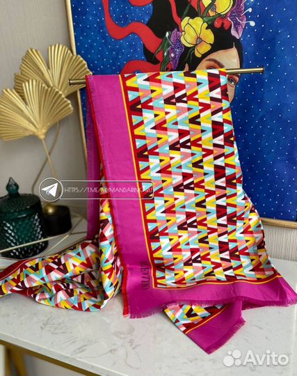 Платок Валентино