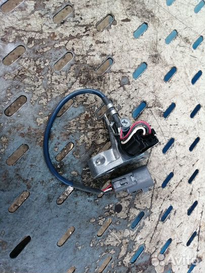 Датчик распредвала Toyota Land Cruiser 200