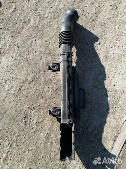 Воздухозаборник Mazda 3 BL