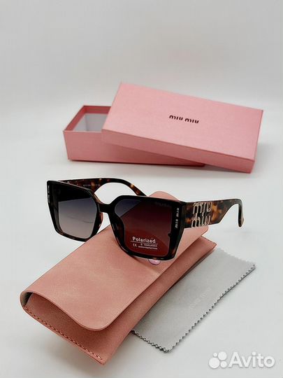 Солнцезащитные очки miu miu polaroid