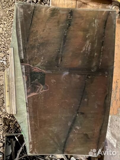 Стекло заднее правое toyota corolla 170