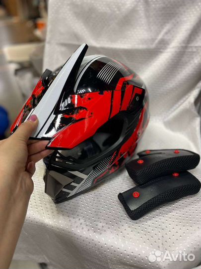 Новый мотоциклетный шлем