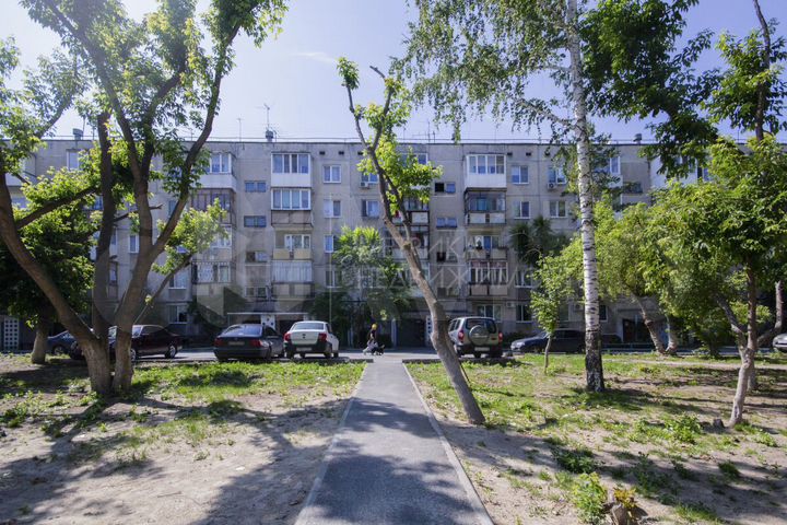2-к. квартира, 49 м², 2/5 эт.