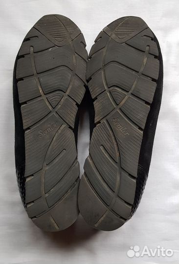 Кроссовки женские черные 43