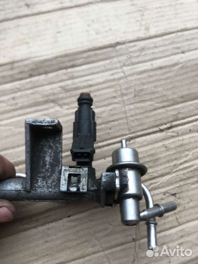 Форсунка топливная.Ford Focus 1. Двигатель 1.6-1.8
