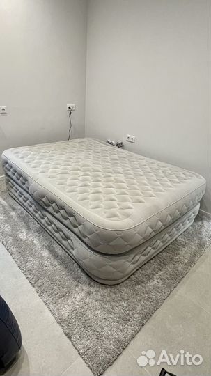 Кровать надувная (матрас). требуется ремонт