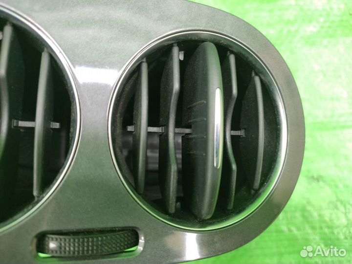 Дефлектор воздушный лев. перед. Volkswagen Tiguan