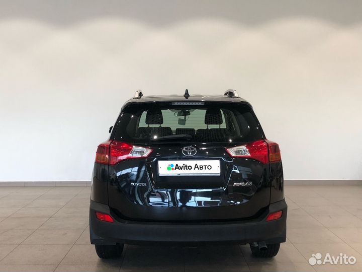 Toyota RAV4 2.0 МТ, 2015, 140 000 км