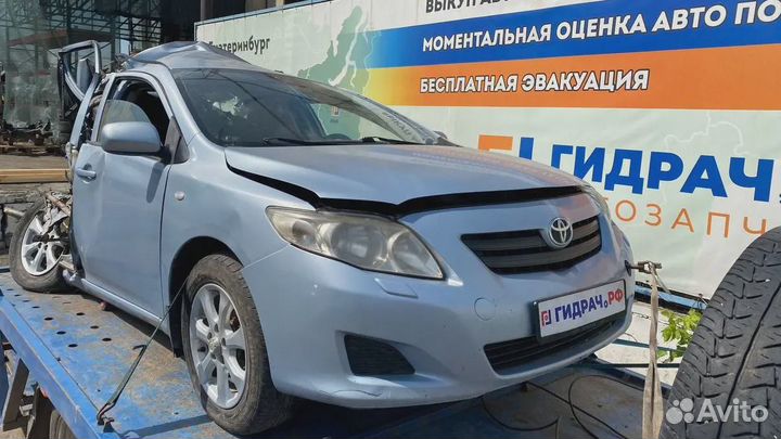 Стекло двери задней левой Toyota Corolla (E150) 68