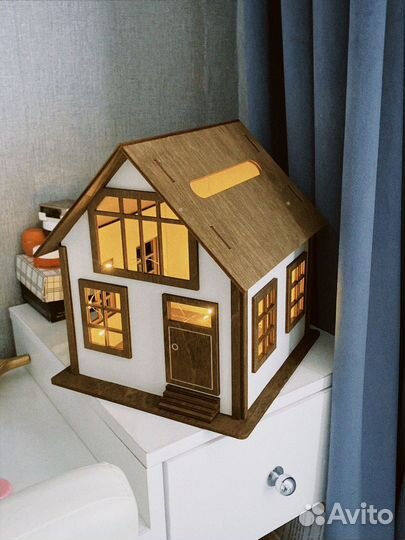 Свадебный сундук для денег