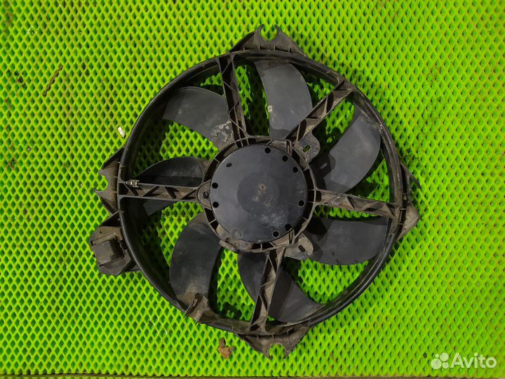 Вентилятор радиатора охлаждения Renault Fluence