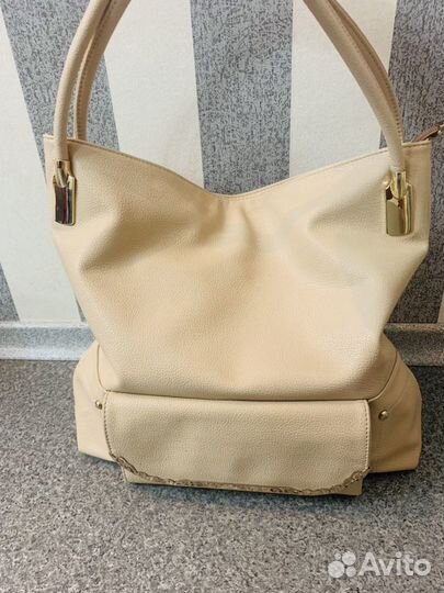 Сумка женская в отличном состоянии