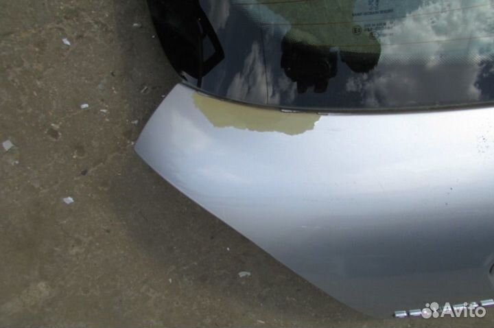 Крышка багажника Peugeot 207
