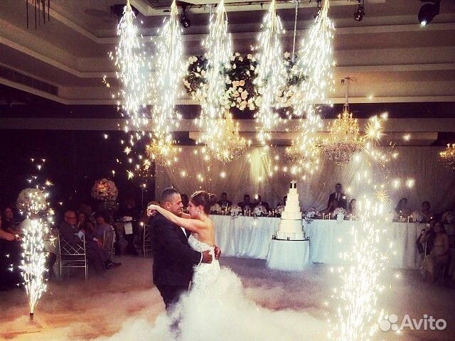 Спецэффекты: Тяжелый дым Конфетти Холодные фонтаны