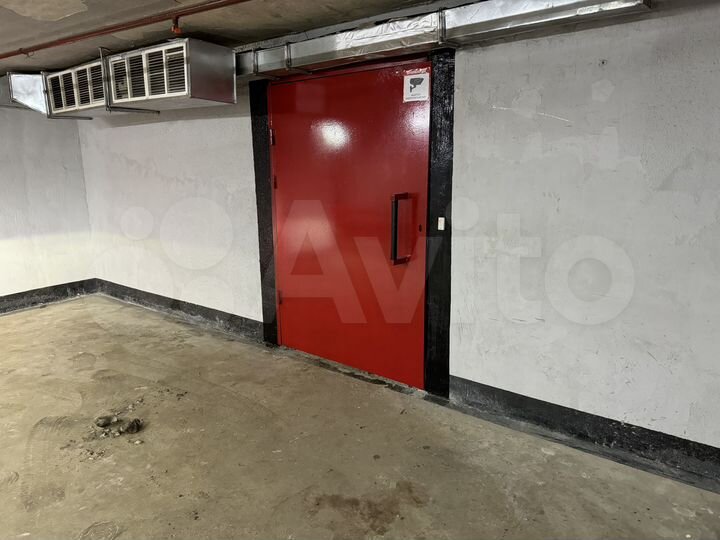 Машиноместо, 10 м²