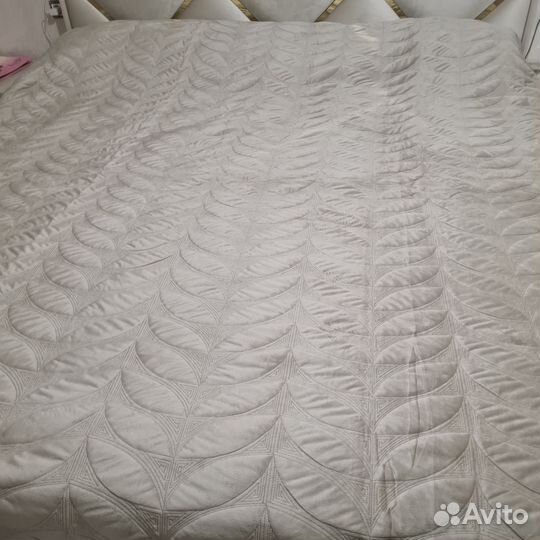 Покрывало на 2 х спальную кровать
