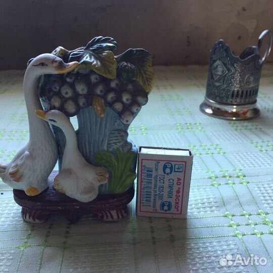 Шкатулка,лебедь,подсвечник