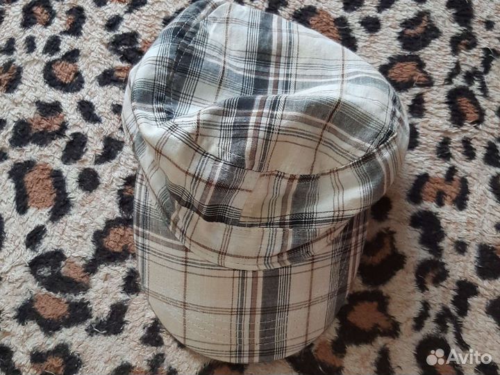 Панама и кепка