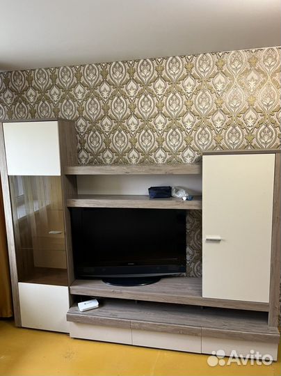 Стенка в гостиную