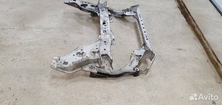 Подрамник передний BMW E90