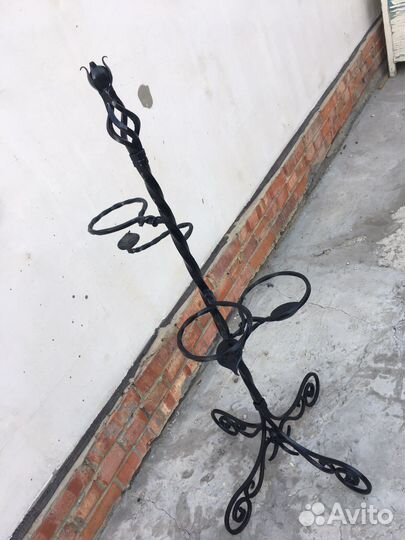 Кованная подставка для цветов