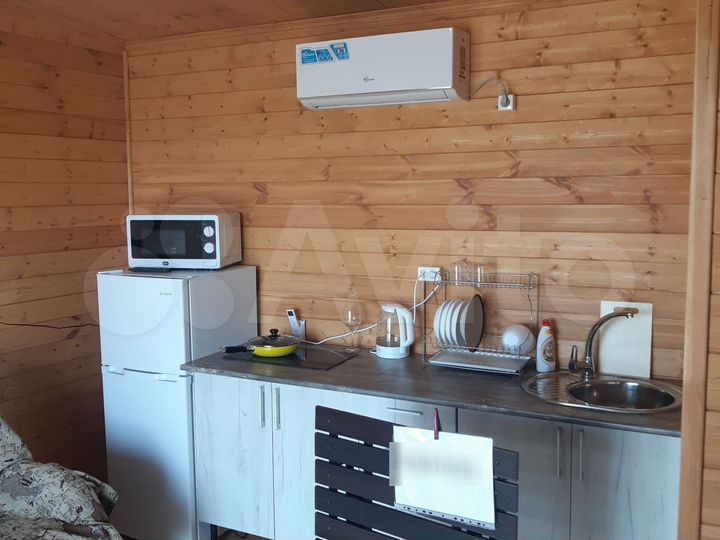 Дом 20 м² на участке 5 сот.