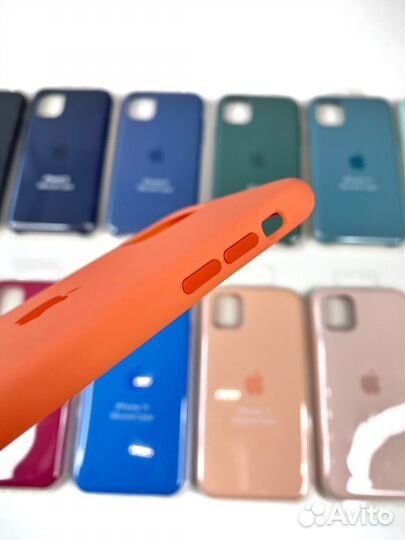 Чехлы Silicone Case на iPhone 11 (Люкс качество)