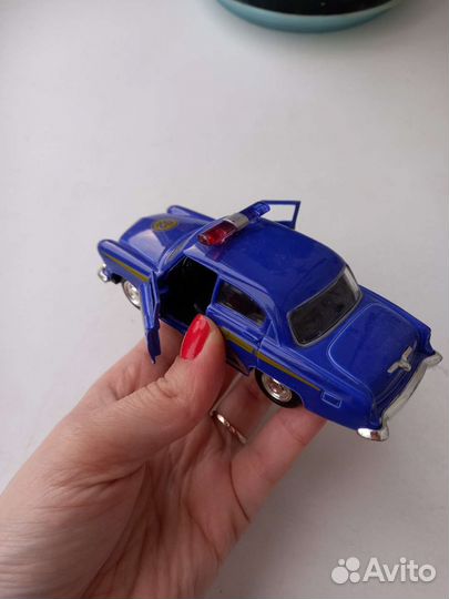 Машина металлическая Волга газ 21 милицейская