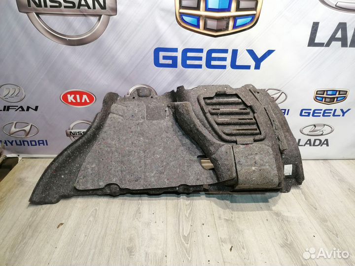 Обшивка багажника renault megane 3 Лев