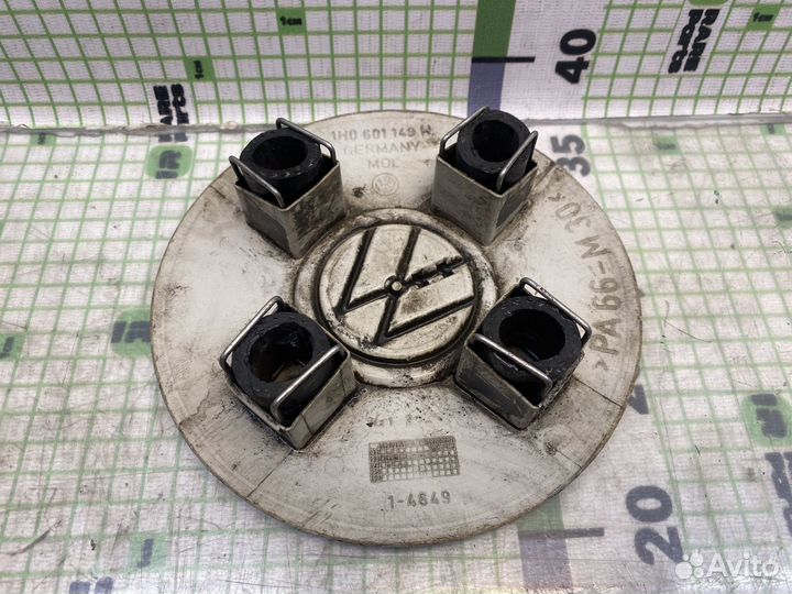 Колпак декоративный для Volkswagen Golf