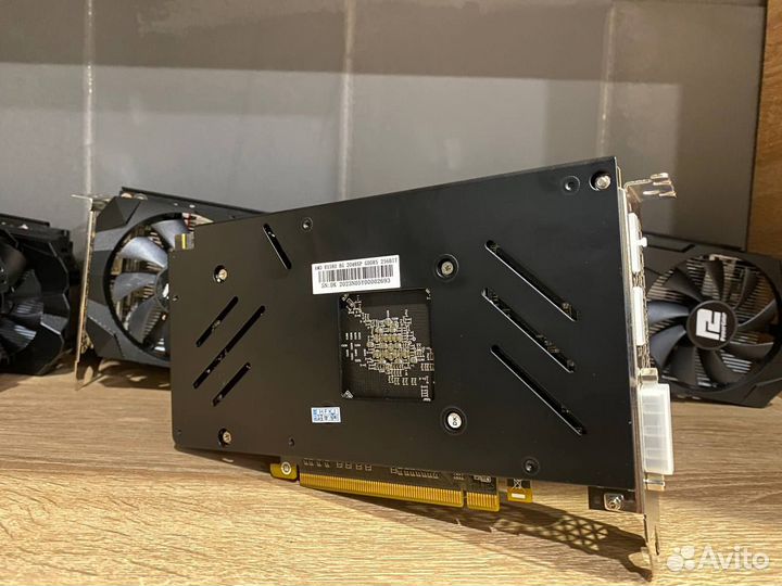 Игровая видеокарта AMD Radeon RX580 на 8Gb