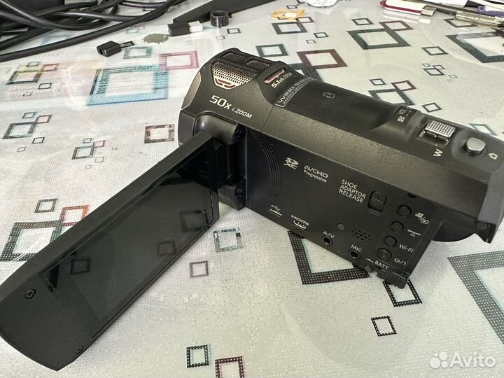 Видеокамера Panasonic hc v770