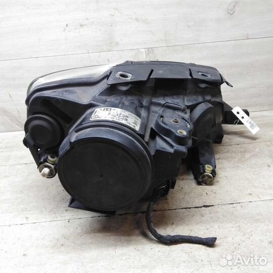 Фара левая Volkswagen Passat B6 галоген