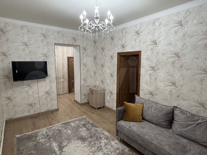 2-к. квартира, 55 м², 2/4 эт.