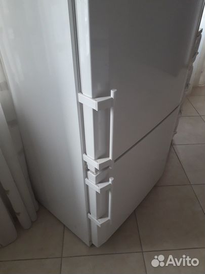 Холодильник liebherr бу