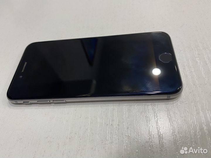 iPhone 6, 32 ГБ