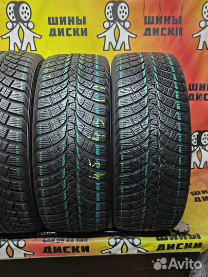 Kumho WinterCraft WP71 245/45 R19 102V