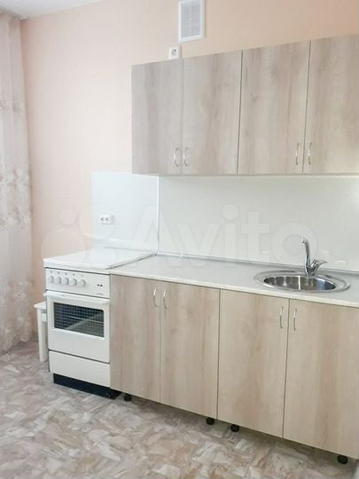 1-к. квартира, 35 м², 8/10 эт.