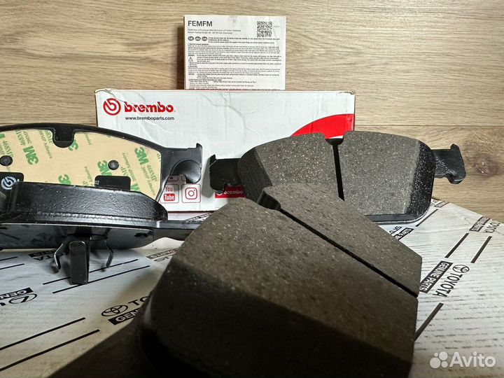 Тормозные колодки Brembo для Mercedes W166