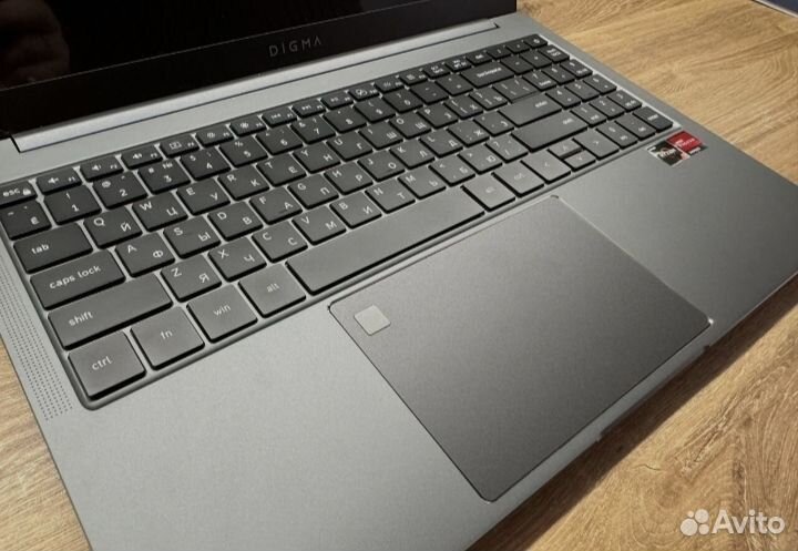 Digma Pro Sprint M, Ryzen 5/8Gb/256Gb/Win11pro