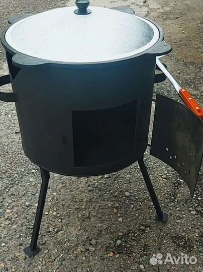 Казан чугунный с печкой